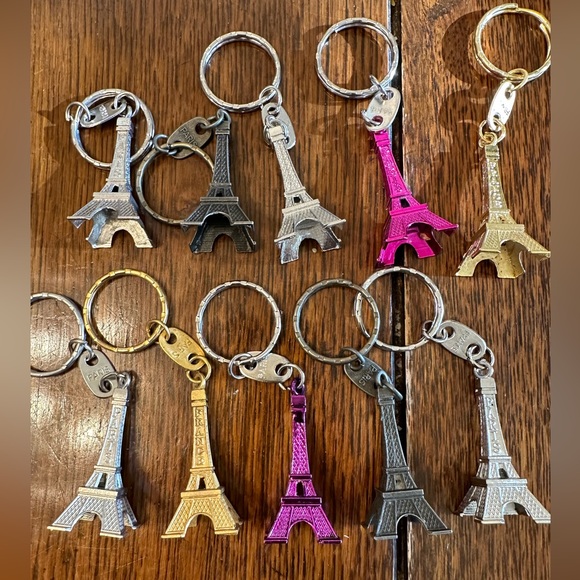 10 Eiffel Tower Keychains! Straight from France! - Picture 4 of 6